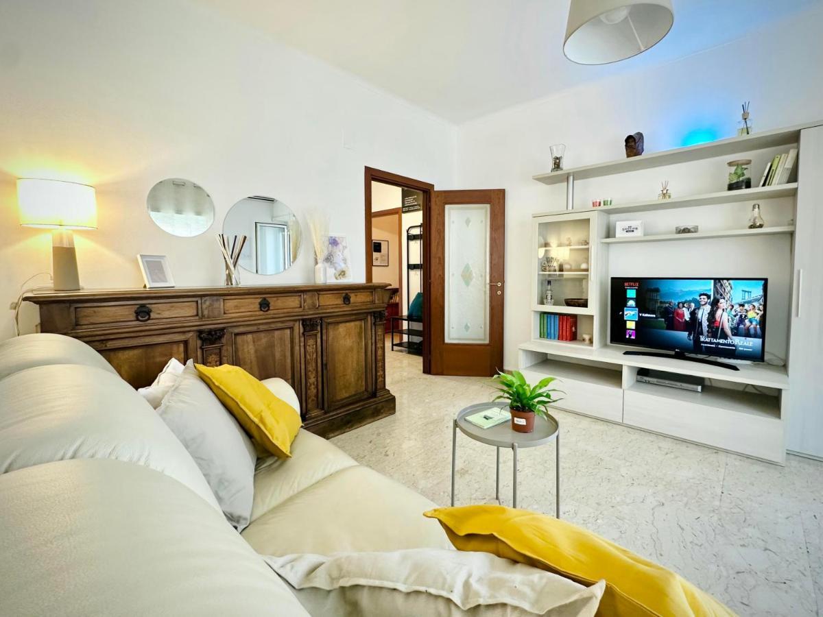 Max Apartment Roma Esterno foto